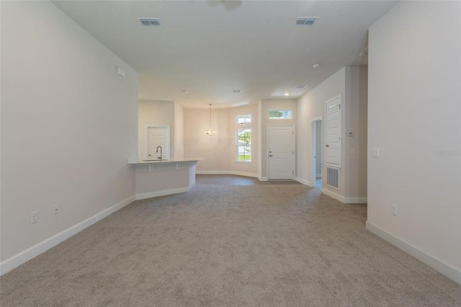 Spacious, unfurnished interior of a new home in , Palm Coast (Image 12).