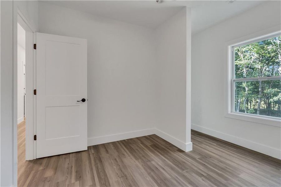 Spacious, unfurnished interior of a new home in , Ellijay (Image 18).