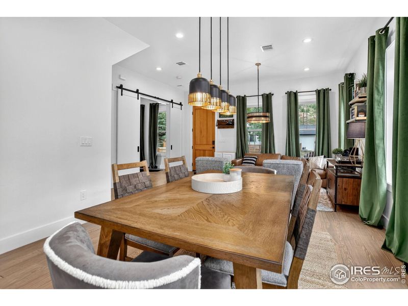 Open floor plan living at it's best! The dining room flows into the welcoming living room. Open floor plan living at it's best! The dining room flows into the welcoming living room.