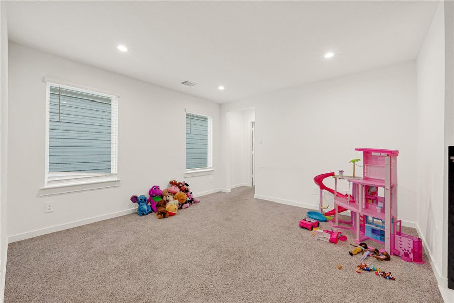 Image 23 of a home in .