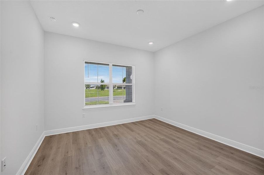 Spacious, unfurnished interior of a new home in , Ocala (Image 35).