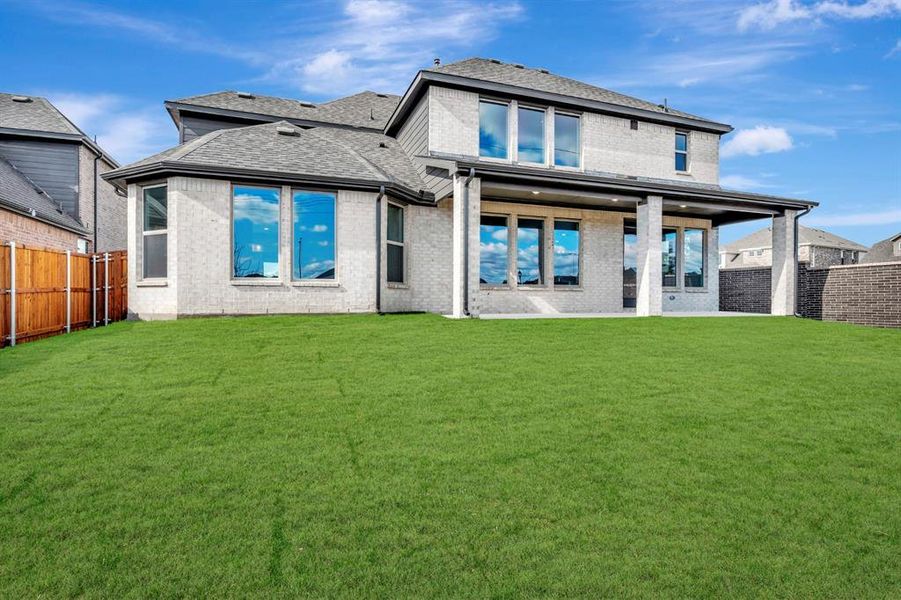 Exterior details and patio area of a home in Lilyana, Celina (Image 3).