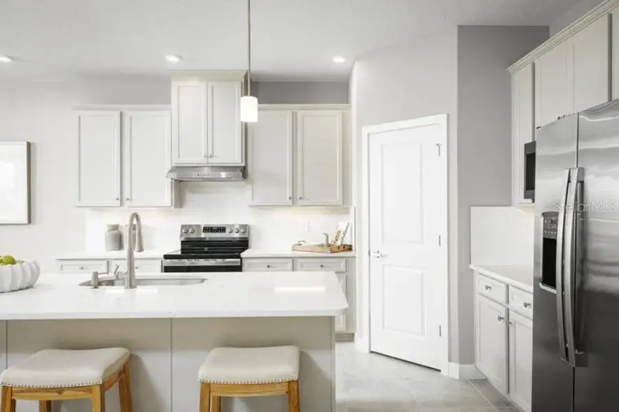 Furnished interior view inside a new home in Cedar Landings, Leesburg (Image 4).