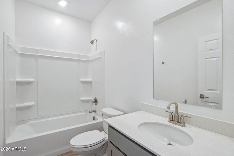 17-web-or-mls-W Mellen Ln-S3009-017