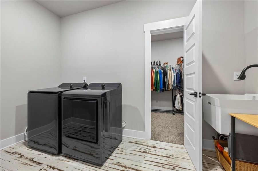 Furnished interior view inside a new home in , Monroe (Image 35).