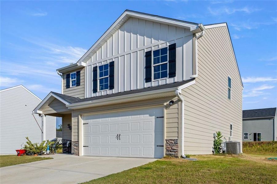 Front exterior of a new home in Kingston Park, Kingston, GA, highlighting curb appeal (Image 18).