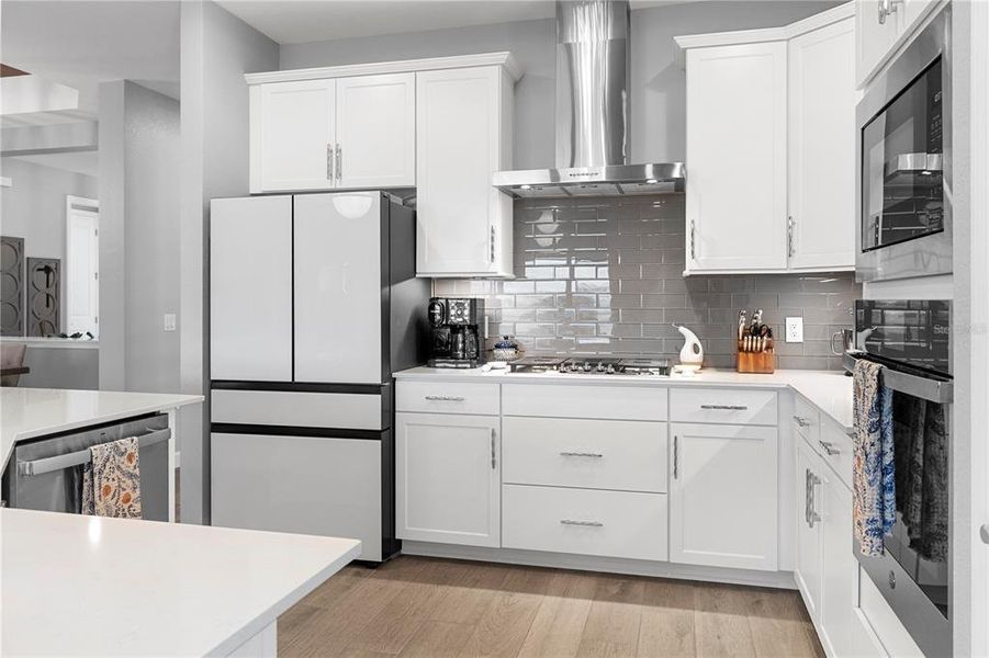 Furnished interior view inside a new home in , Punta Gorda (Image 10).