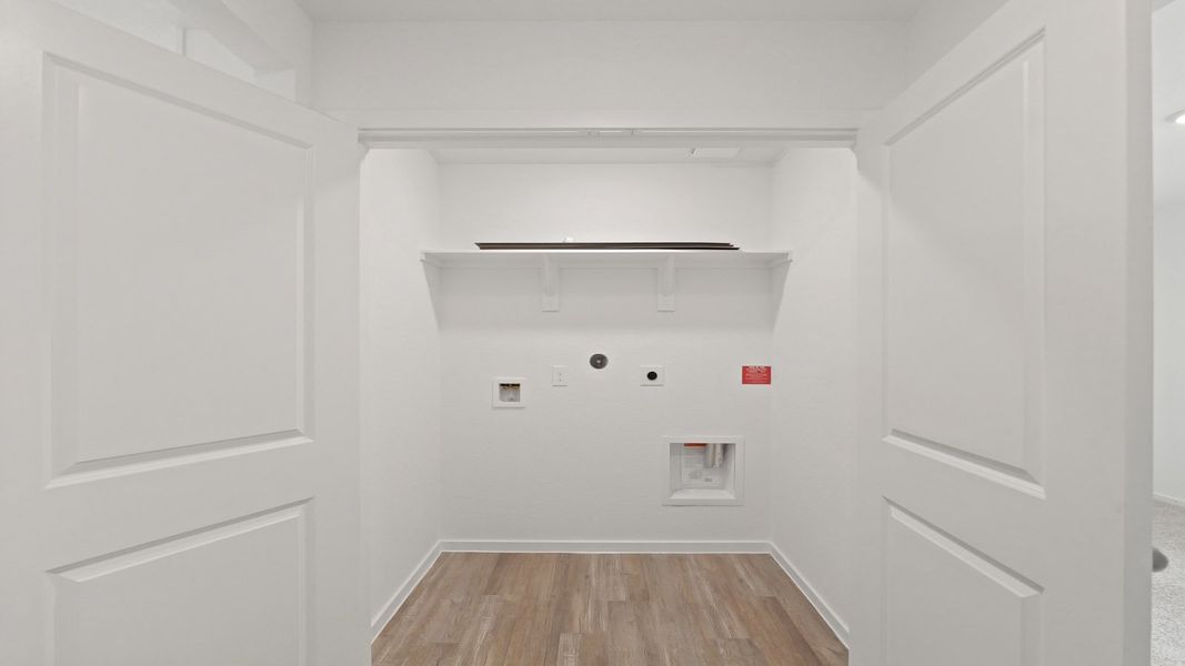 Representative unfurnished interior of a home built from the Atlanta by D.R. Horton in Lake Conroe Cove, Willis (Image 30). Representative unfurnished interior of a home built from the Atlanta by D.R. Horton in Lake Conroe Cove, Willis (Image 30).