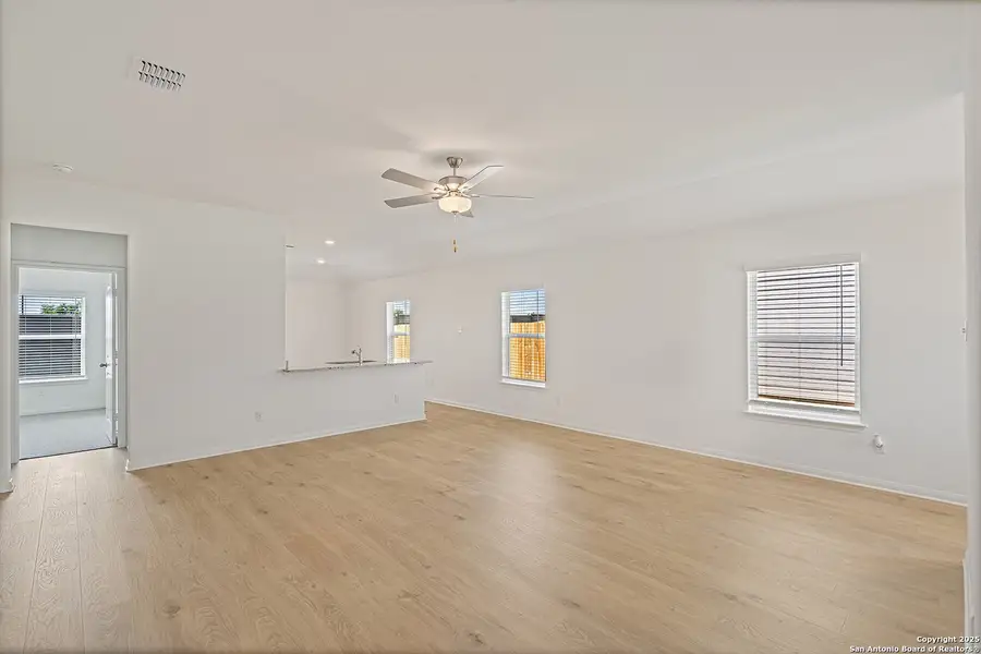 Spacious, unfurnished interior of a new home in Preserve at Medina, Von Ormy (Image 15).