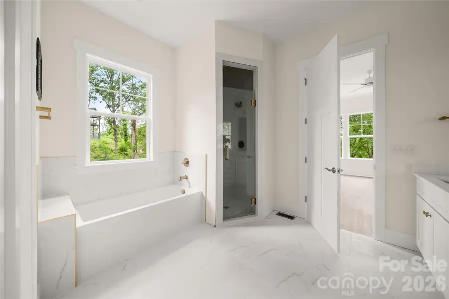 Main floor primary suite full bath Main floor primary suite full bath