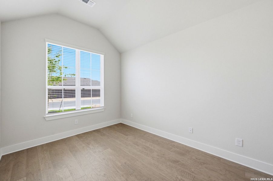 Spacious, unfurnished interior of a new home in Prominence, San Antonio (Image 17).