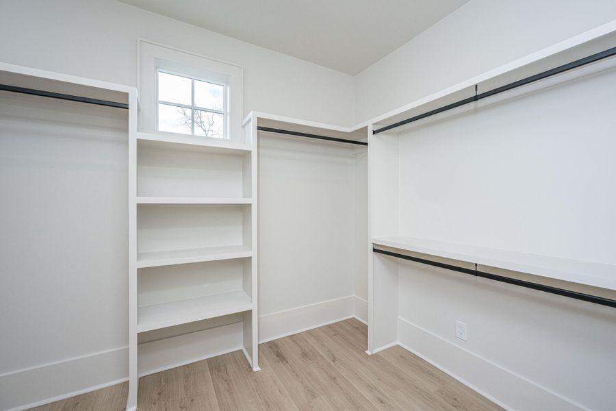 Spacious, unfurnished interior of a new home in , Mount Pleasant (Image 43).