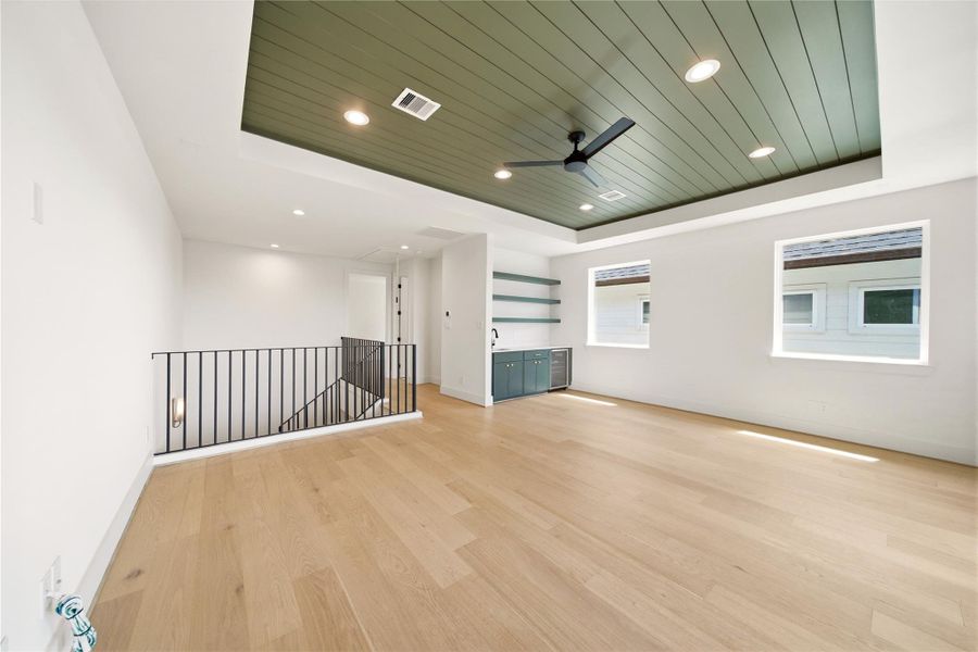 Spacious, unfurnished interior of a new home in , Houston (Image 20).