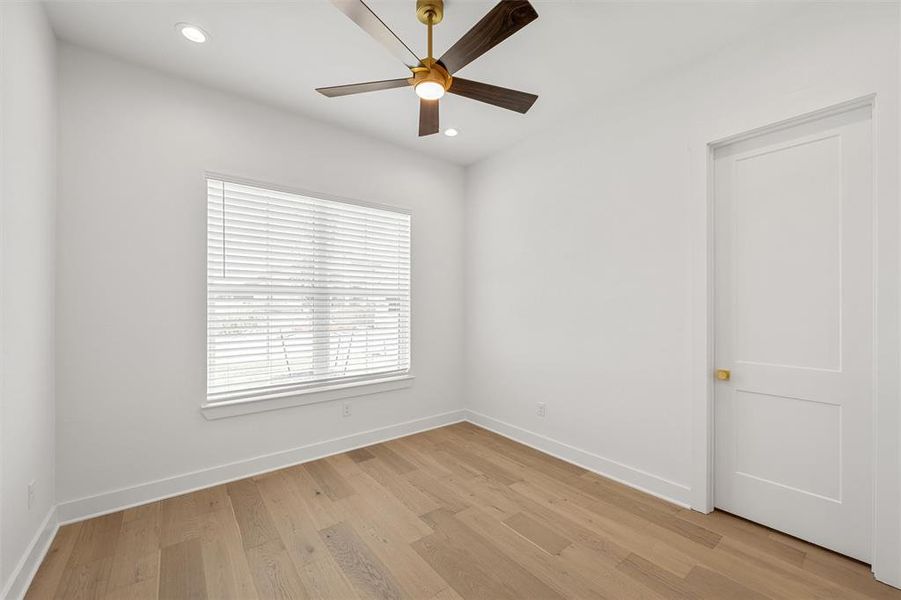 Spacious, unfurnished interior of a new home in , Hewitt (Image 34).