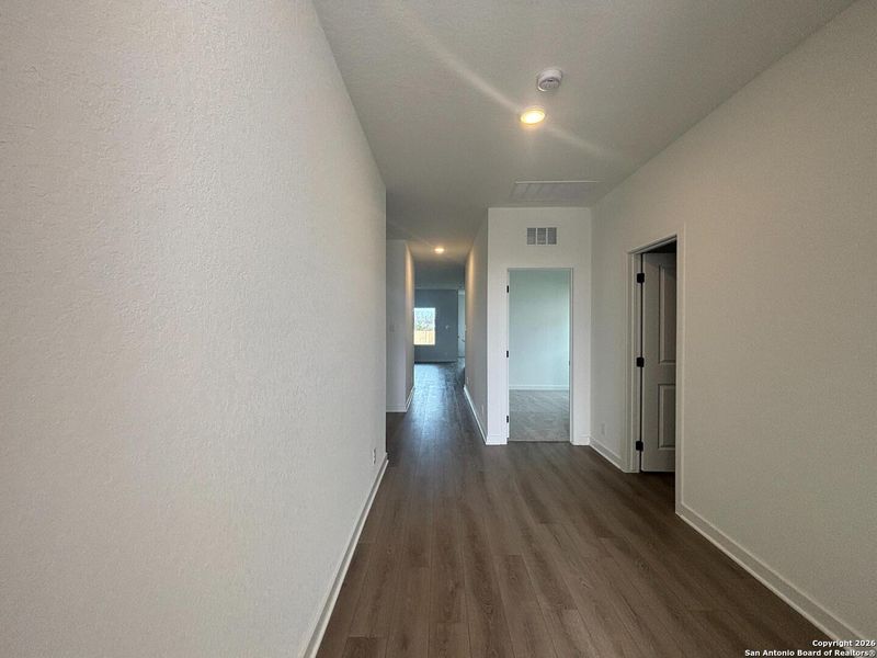 Spacious, unfurnished interior of a new home in The Summit at Saddlebrook Ranch 55's, Schertz (Image 19).