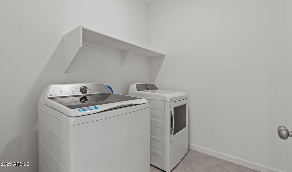 MR Lot #65 Laundry (Large) MR Lot #65 Laundry (Large)