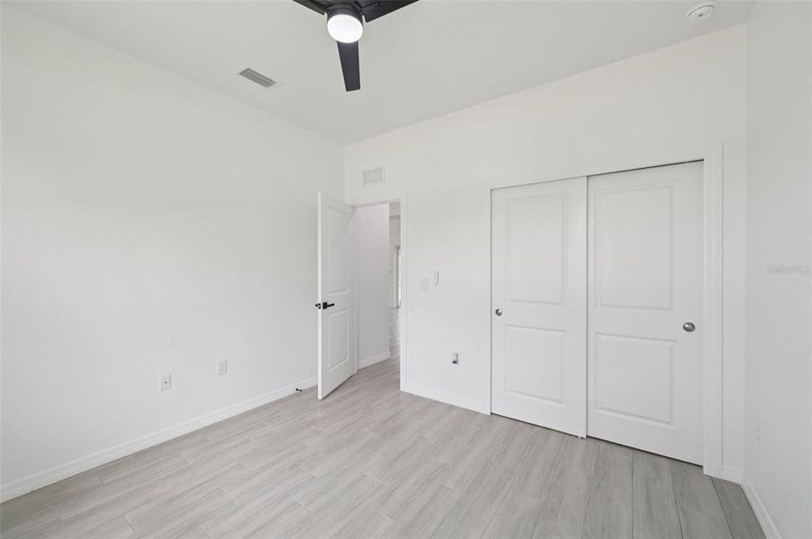 Spacious, unfurnished interior of a new home in , North Port (Image 14).