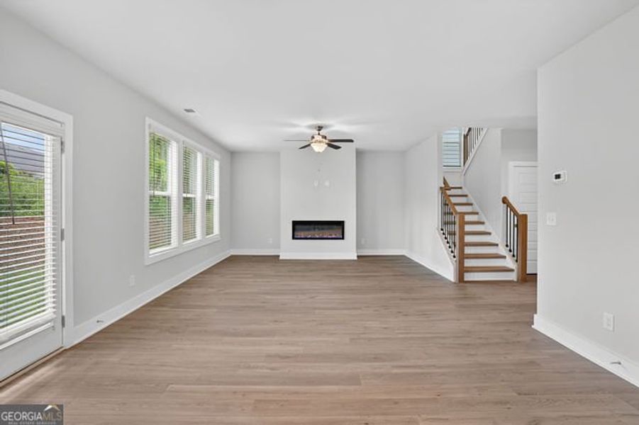 Spacious, unfurnished interior of a new home in Killian Manor at The Adares, Adairsville (Image 18).