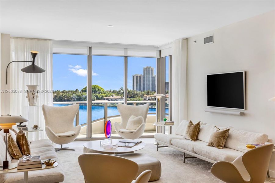 Furnished interior view inside a new home in Onda, Bay Harbor Islands (Image 74).