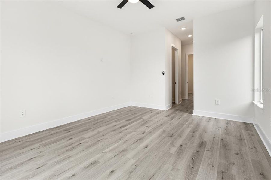 Spacious, unfurnished interior of a new home in , Port Charlotte (Image 18). Spacious, unfurnished interior of a new home in , Port Charlotte (Image 18).