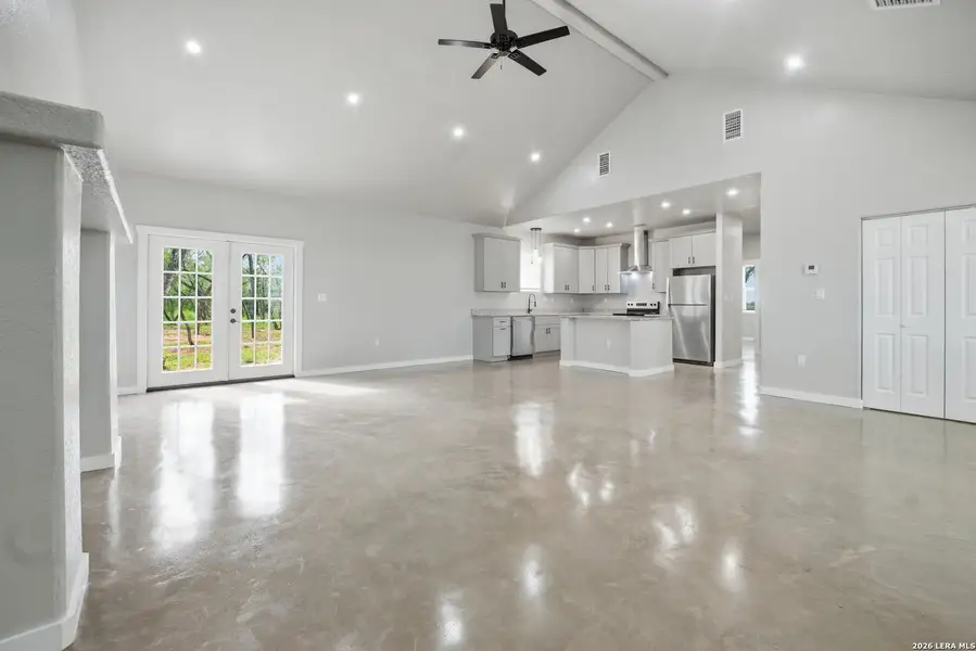 Spacious, unfurnished interior of a new home in , Pleasanton (Image 11).