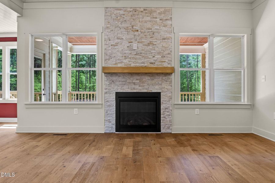 32-web-or-mls-12601 Burgess -32