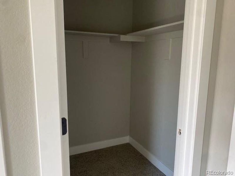 Image 14 of a home in .