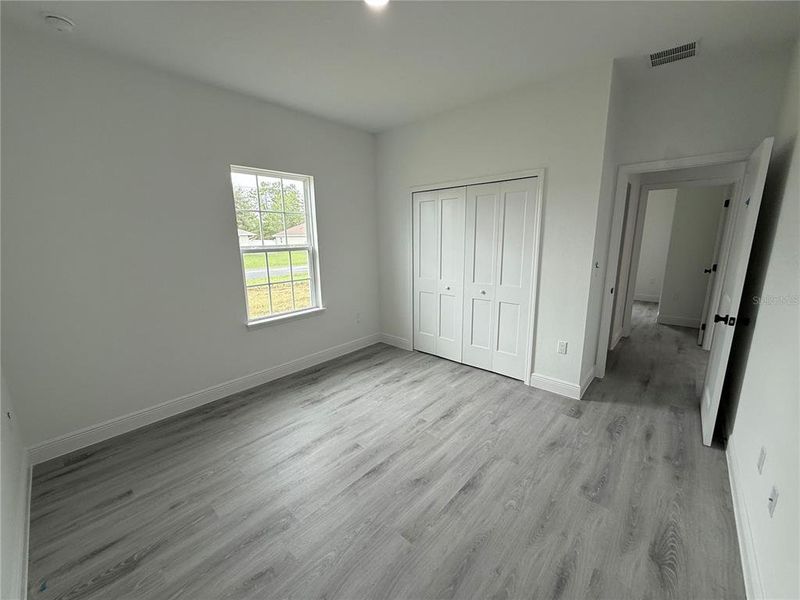 Spacious, unfurnished interior of a new home in , Ocala (Image 21).