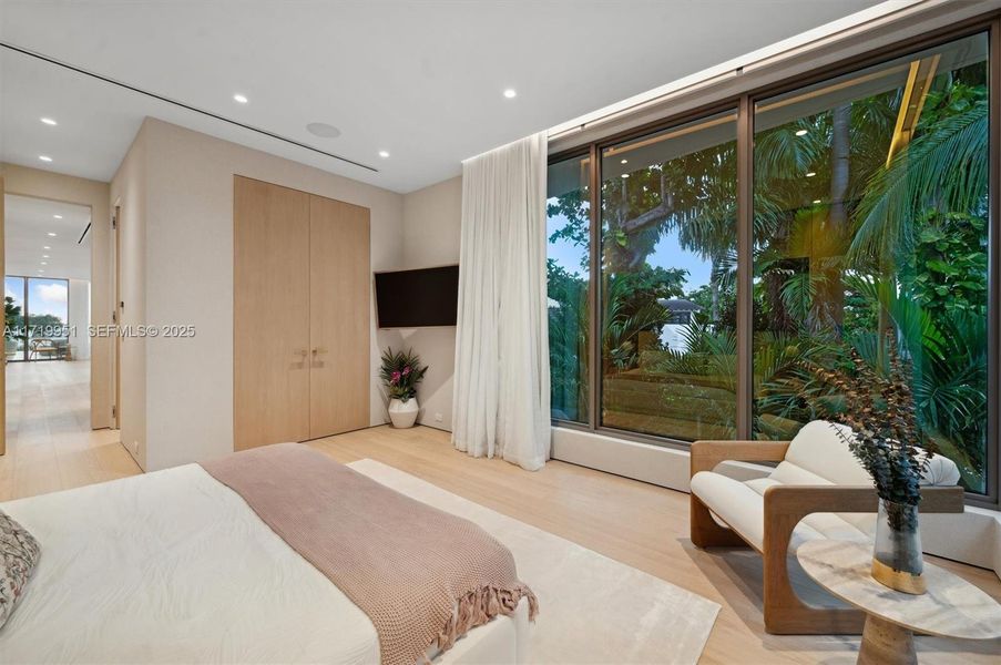 Furnished interior view inside a new home in , Miami Beach (Image 40).