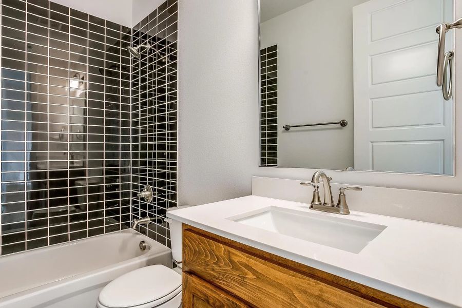 Representative furnished interior of a home built from the The Brazos by Elmwood Custom Homes in Matthews Farm, Venus (Image 13). Representative furnished interior of a home built from the The Brazos by Elmwood Custom Homes in Matthews Farm, Venus (Image 13).