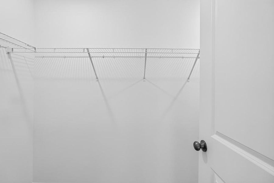Spacious, unfurnished interior of a new home in Rosewood Farm, Lawrenceville (Image 24).
