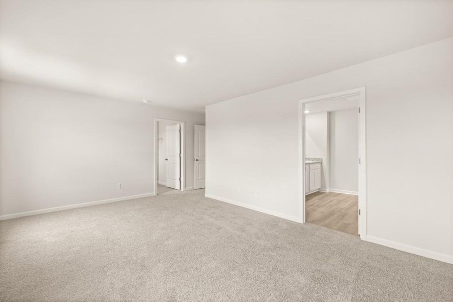 Spacious, unfurnished interior of a new home in Pointe Park, Union City (Image 24).