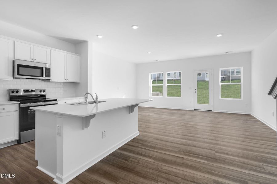 7_Kitchen_Alt