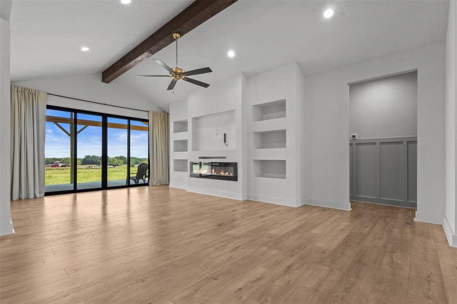 Spacious, unfurnished interior of a new home in , Mineral Wells (Image 10).