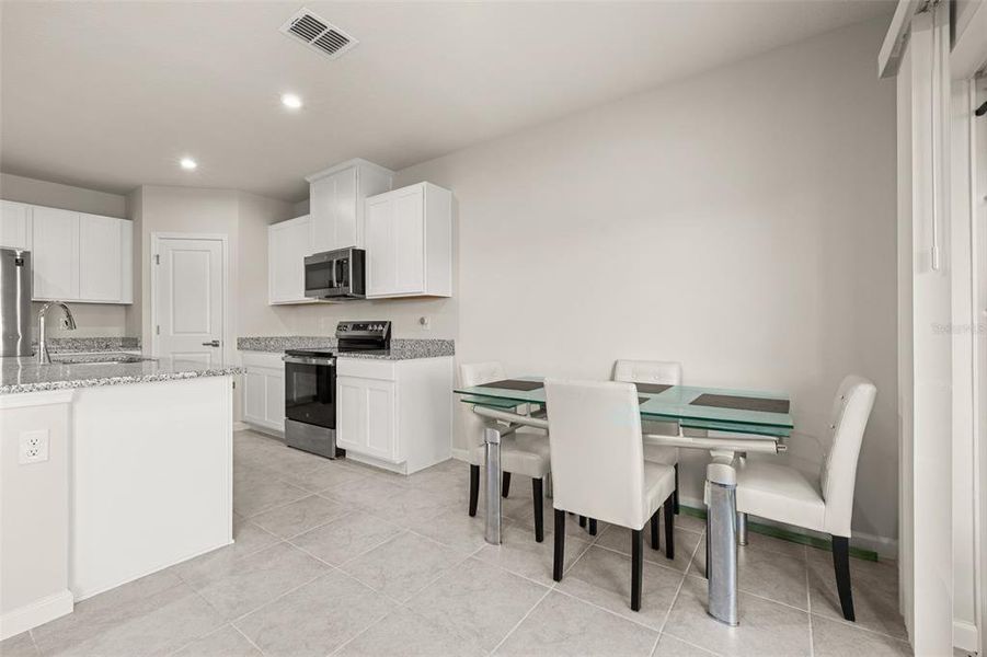 Furnished interior view inside a new home in , Sumterville (Image 16).