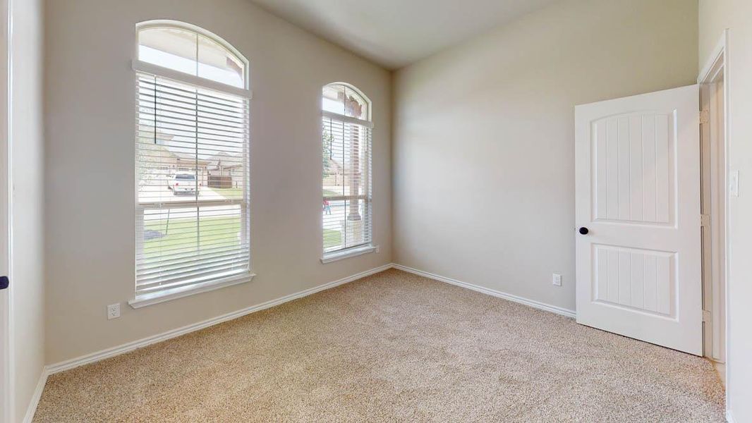 Spacious, unfurnished interior of a new home in Sterling Meadows, Salado (Image 35).