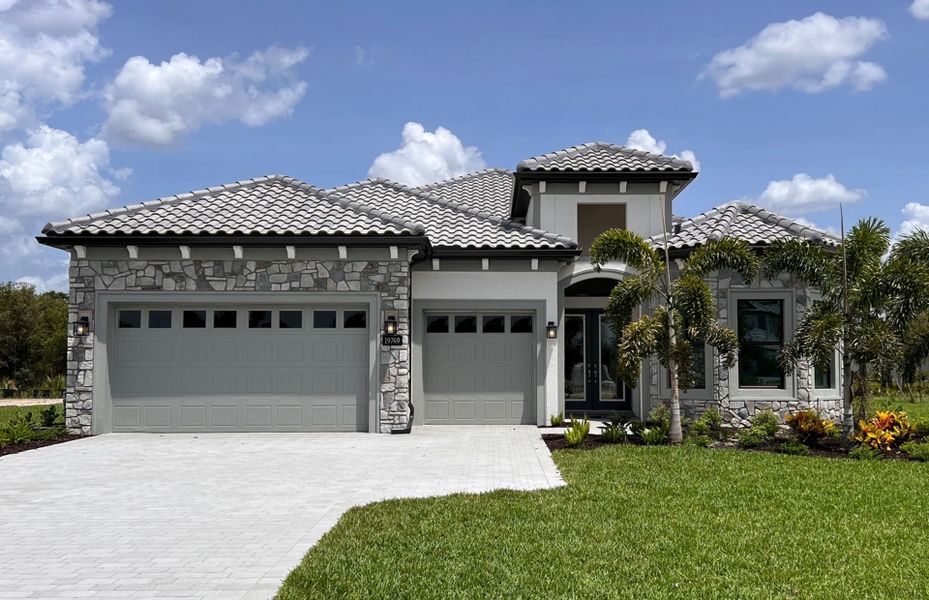 Layton Grande Exterior - Conceptual Layton Grande Exterior - Conceptual