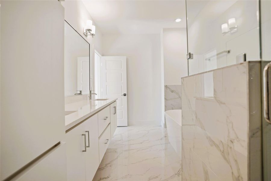 Furnished interior view inside a new home in , Houston (Image 14).