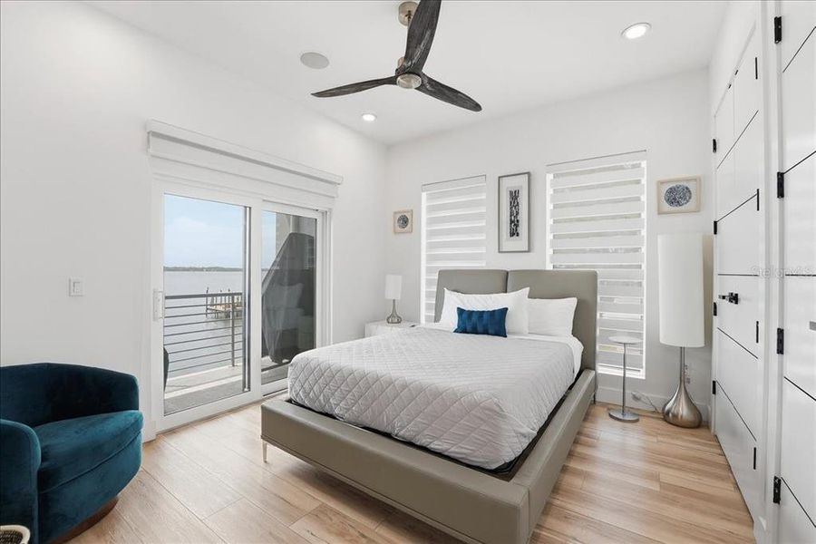 Furnished interior view inside a new home in , Merritt Island (Image 34).