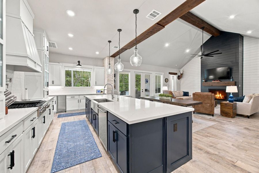 Furnished interior view inside a new home in , Tomball (Image 14).