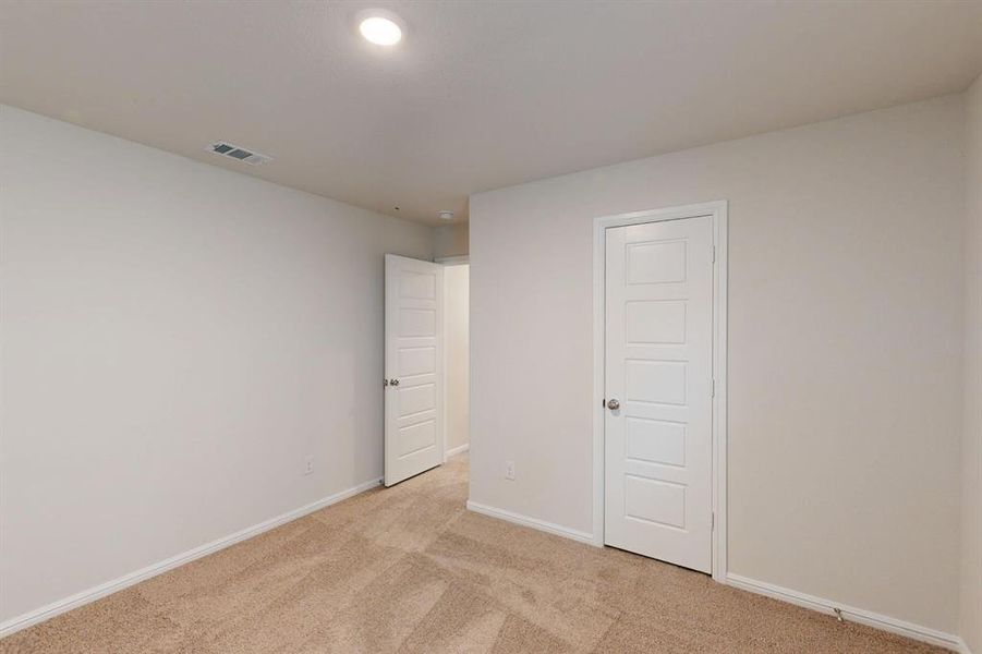 Spacious, unfurnished interior of a new home in Sanderos, Fort Worth (Image 34). Spacious, unfurnished interior of a new home in Sanderos, Fort Worth (Image 34).