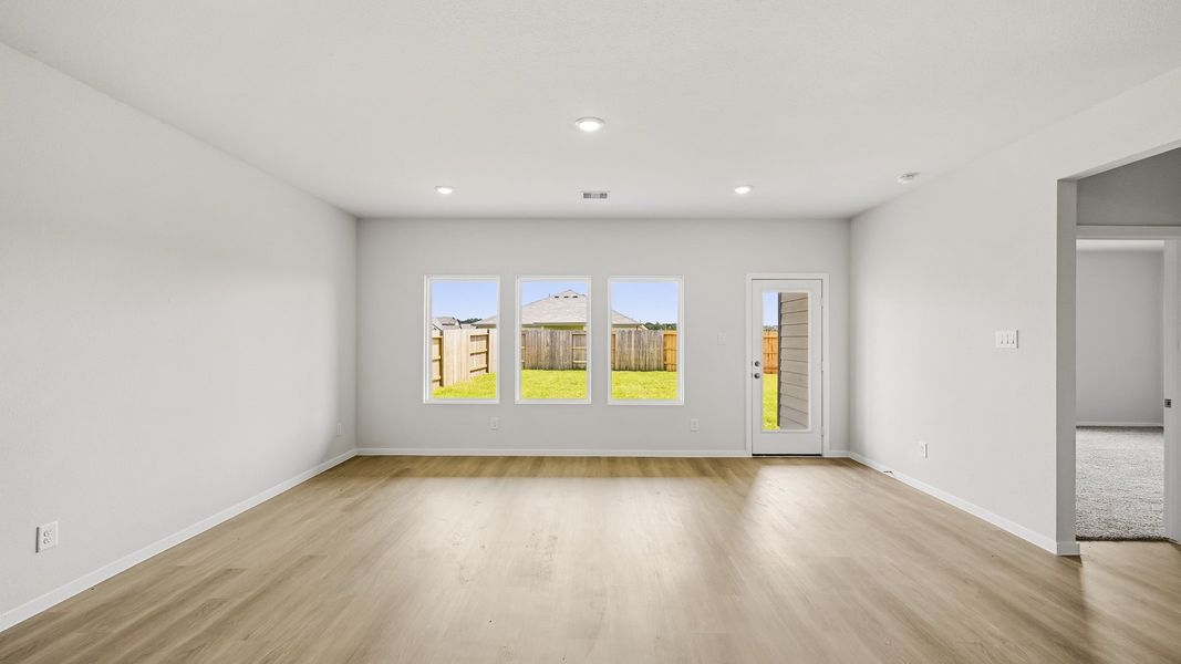 Spacious, unfurnished interior of a new home in Maple Woods, Hockley (Image 16). Spacious, unfurnished interior of a new home in Maple Woods, Hockley (Image 16).