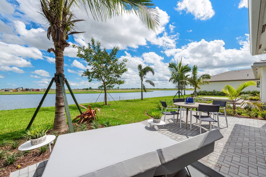 Representative exterior details of a home built from the Abaco by GL Homes in Valencia Parc at Riverland, Port St. Lucie (Image 23).