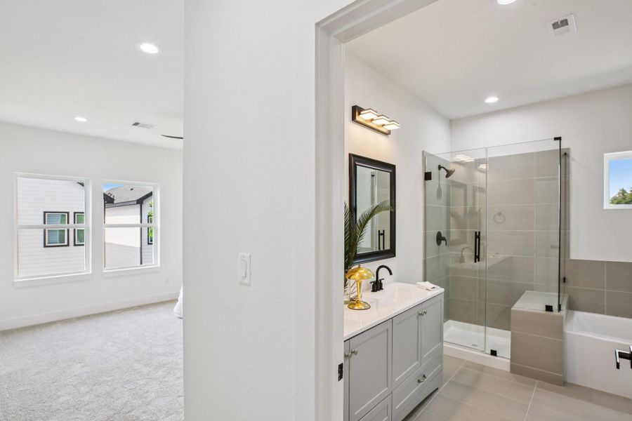 Furnished interior view inside a new home in , Houston (Image 8). Furnished interior view inside a new home in , Houston (Image 8).