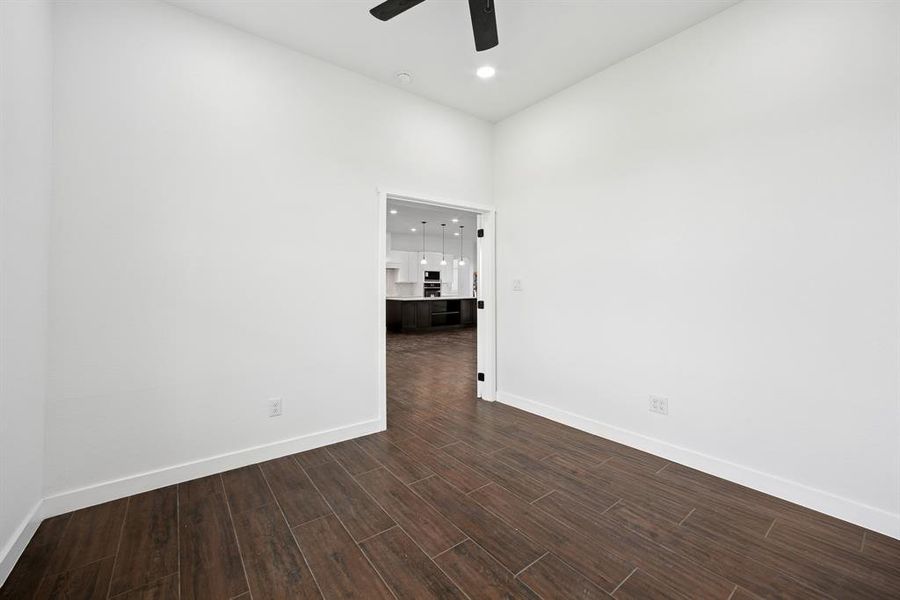 Spacious, unfurnished interior of a new home in , Cleburne (Image 16).