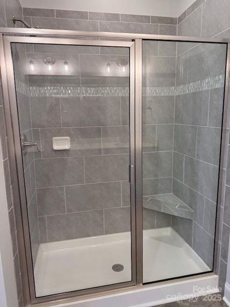 5 Ft Tiled Shower with bench 5 Ft Tiled Shower with bench