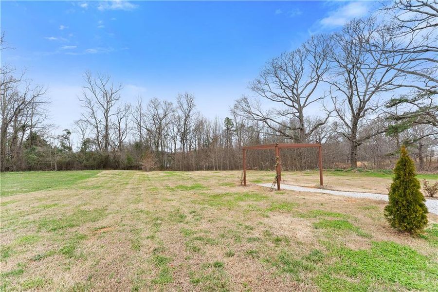 Natural landscape and outdoor views near  in Jefferson (Image 40).