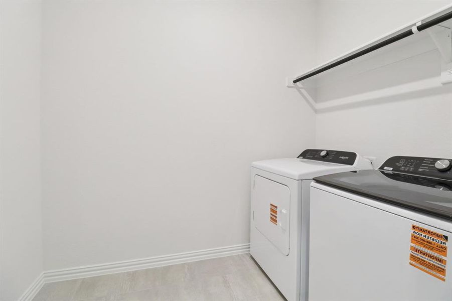 Photo is not of the actual home, but is an inspirational photo of builder’s model home and may depict options, furnishings, and/or decorator features that are not included. Photo is not of the actual home, but is an inspirational photo of builder’s model home and may depict options, furnishings, and/or decorator features that are not included.