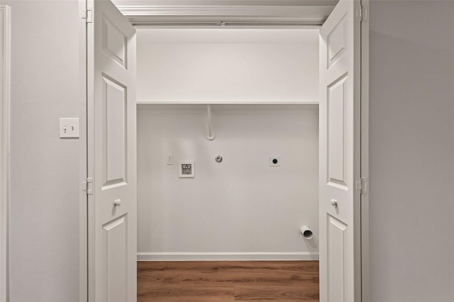 Spacious, unfurnished interior of a new home in , Houston (Image 19).