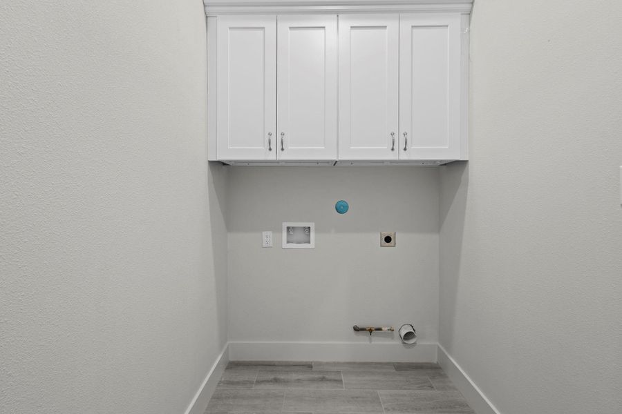 Spacious, unfurnished interior of a new home in , Nederland (Image 26). Spacious, unfurnished interior of a new home in , Nederland (Image 26).